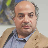 عزمي بشارة