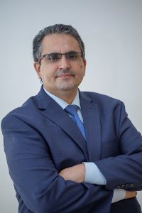عزمي بشارة